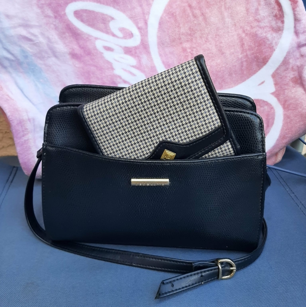LIZ CLAIBORNE 1993 Vintage/Retired RARE "Legacy" Crossbody & Wallet 2 Pc Set